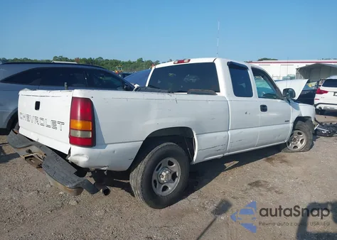 2002 Chevrolet Silverado 1500 from USA, damaged, VIN 1GCEC19W42Z348263
